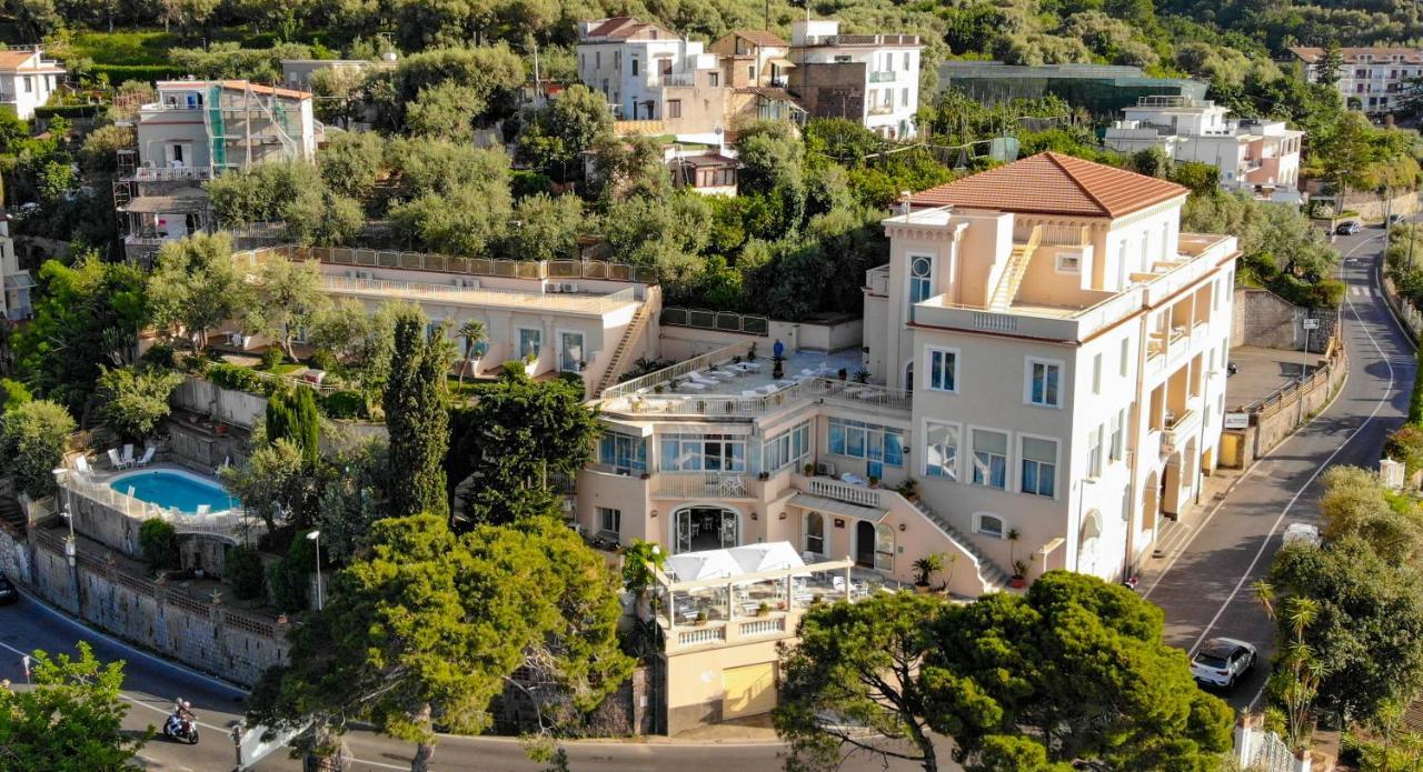 Hotel Miramare Sorrento Exterior foto