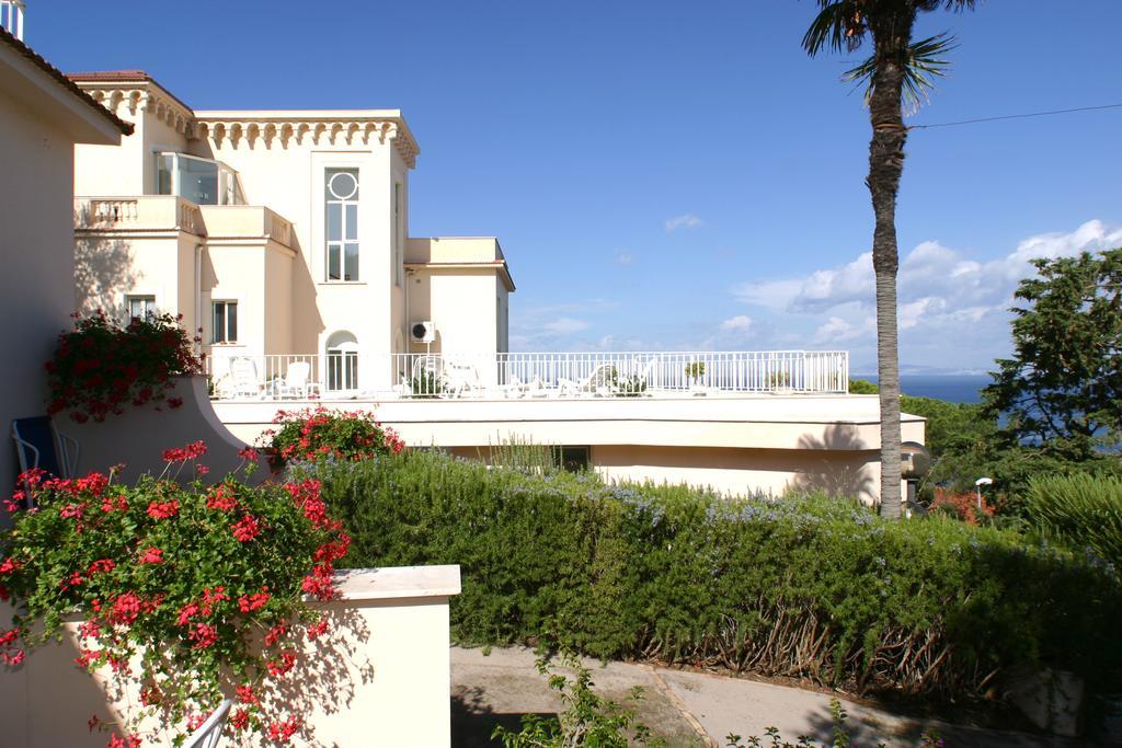 Hotel Miramare Sorrento Exterior foto